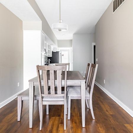 Luxury Downtown Townhome Unit 7 Кливланд Екстериор снимка